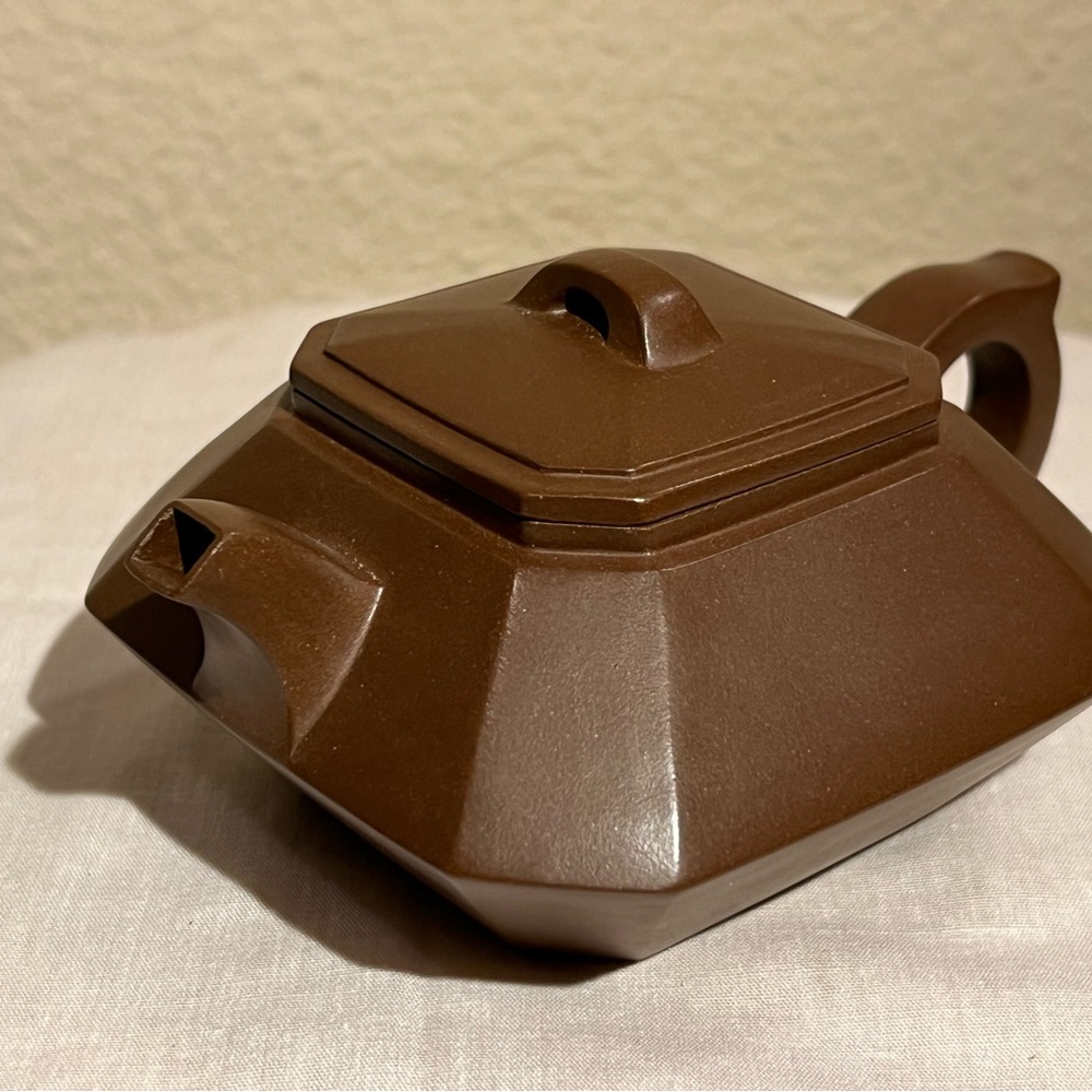 Xmas Sale**** Elegant Geometric Brown Teapot, Authentic Yixing Zisha Handmade